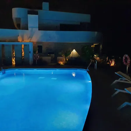 Апартаменты Luxury Beachfront With Pool, Sauna, Fitness And Gym In Province Malaga, Andalusia