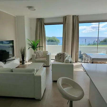 Luxury Beachfront With Pool, Sauna, Fitness And Gym In Province Malaga, Andalusia Апартаменты